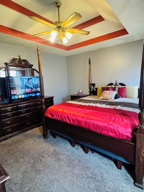 4 bedrooms, iron/ironing board, WiFi, bed sheets