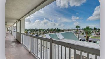 Apartment, 1 Bedroom, Accessible, Private Pool | Balcony