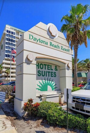 Apartment, 1 Bedroom, Accessible, Private Pool | Property grounds - Oceanfront Condo Daytona Beach (Daytona Beach)