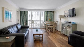 Departamento, 1 habitación, con acceso para personas discapacitadas, alberca privada | Sala de estar