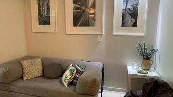 Design appartement, uitzicht op stad | Woonruimte