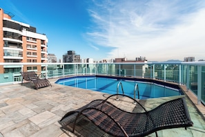 Piscina a l'aire lliure 