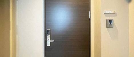 Deluxe Apartment, Non Smoking | Interior