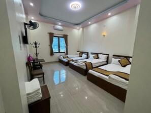 Room - Thái Tâm MOTEL (Dong Van)