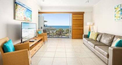 1 Bedroom Balcony Poolside