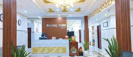 Classic Studio, Balcony, City View | Lobby