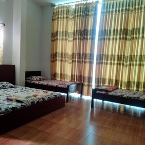 ห้องคลาสสิกสตูดิโอ, ระเบียง, วิวเมือง