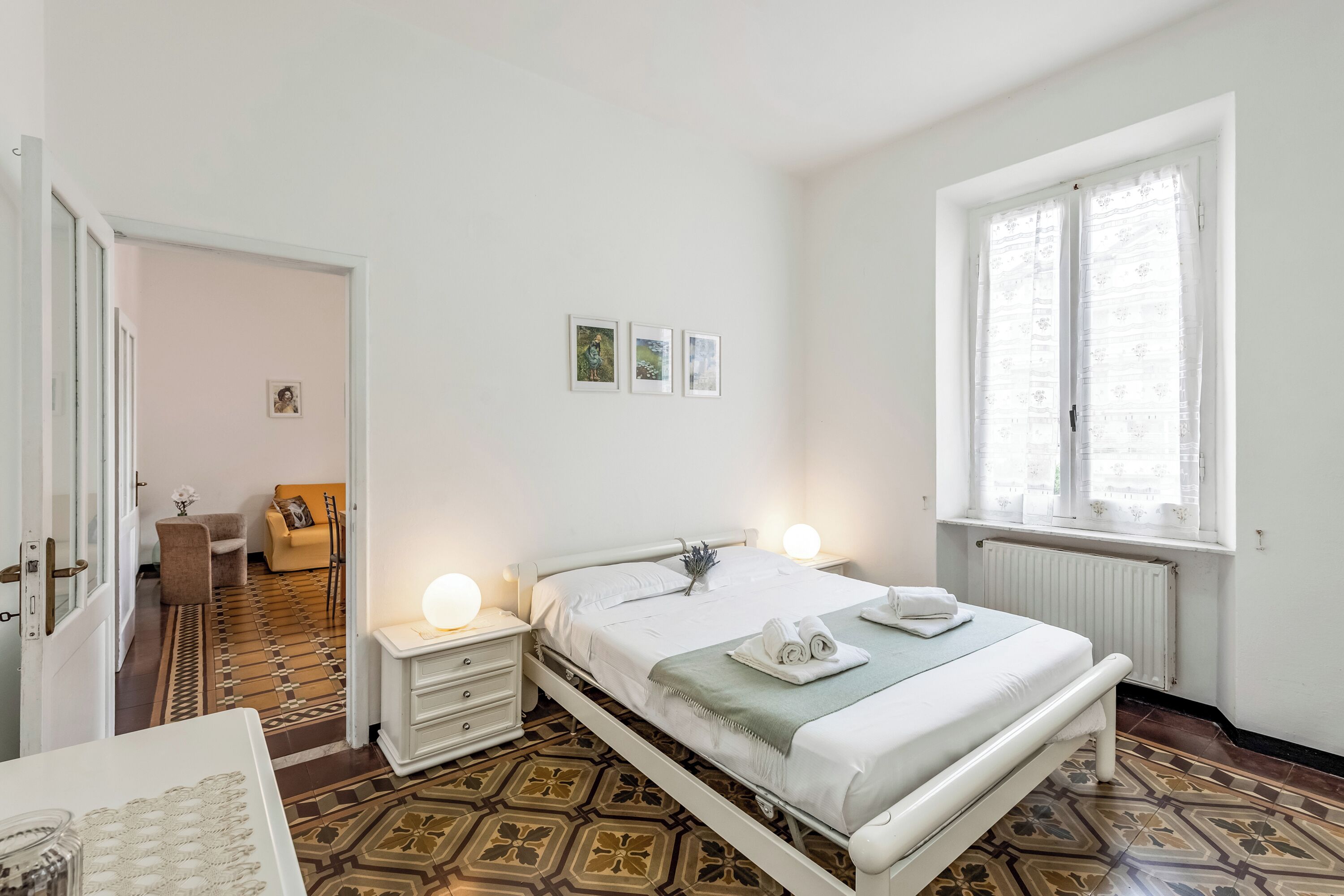 3 chambres, fer et planche à repasser, accès à Internet, literie fournie