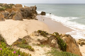 Beach nearby - Casa Alfontes in Guia, Albufeira, Algarve (Guia)