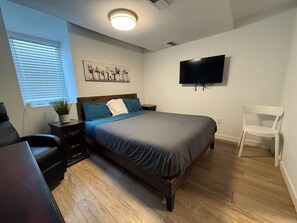 2 quartos, ferros/tábuas de passar roupa, Wi-Fi, roupa de cama