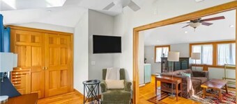 The Retro-Loft at North Main Street + Laundry + Parking 1BR