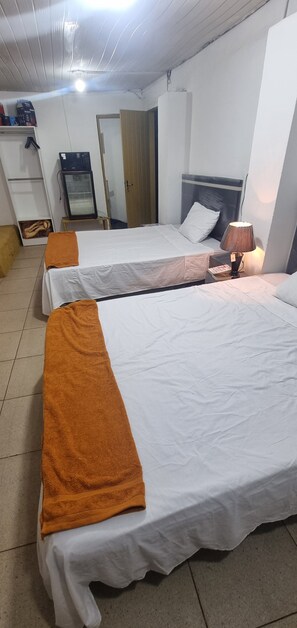 Room - Ypane Residencial (Capiata)