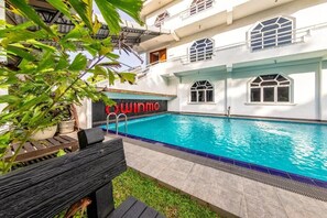 Pool - Owinmo Hotel & Reception Hall (Uluwitike, Galle)