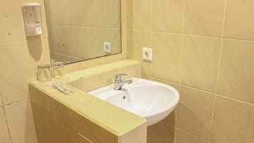 Kamar Deluks | Kamar mandi