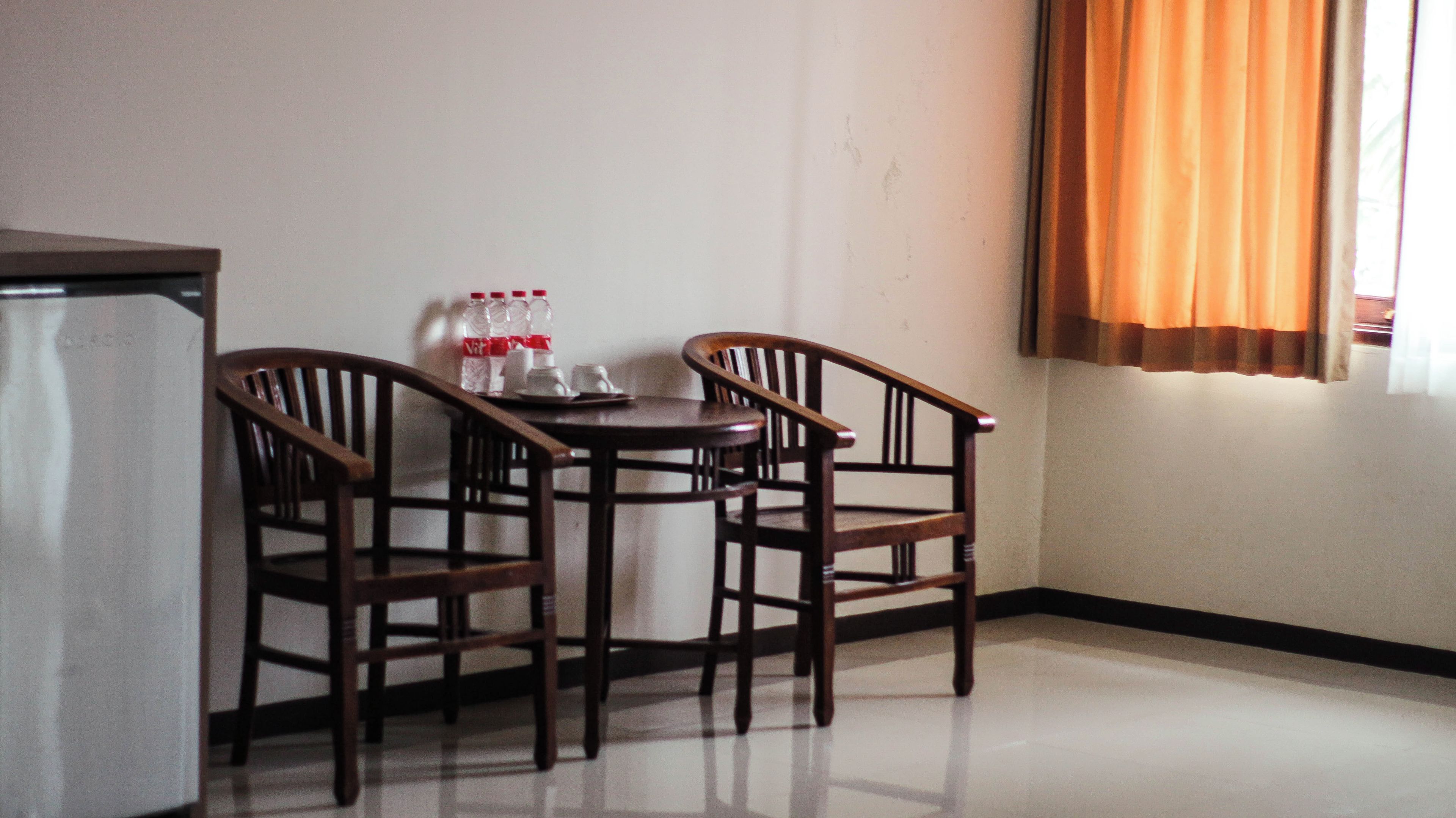 Khu vực ăn uống tại phòng