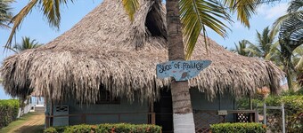 Tranquil total cabana and beach front property in San Bernardo del Viento