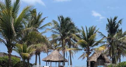 Tranquil total cabana and beach front property in San Bernardo del Viento