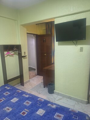 Comfort kamer, 1 twee- of 2 eenpersoonsbedden, uitzicht op stad