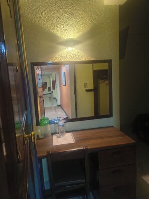 Comfort Double or Twin Room, City View | Interior - Hotel Atlanta (Mexico City)