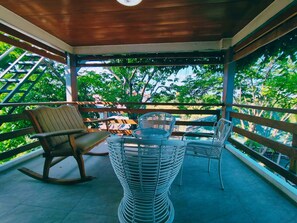 Terrace/patio - Aesthetic Dream Mansion | Grand Interiors | Near Airport & BGC (Taguig)