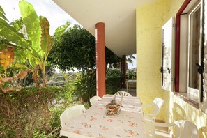 Classic House, 3 Bedrooms | Balcony - Mediterranean Holiday Home for 4 (Ricadi)