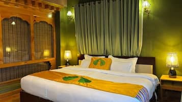 Deluxe Suite, Balcony, Valley View