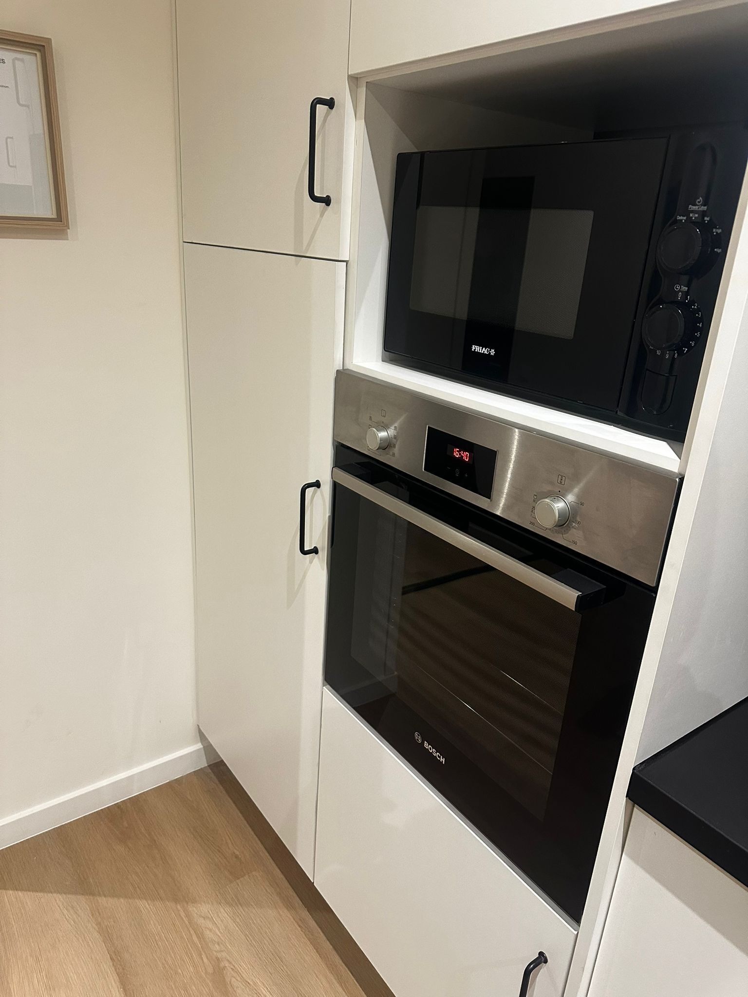 Basic Apartment | Shared kitchen