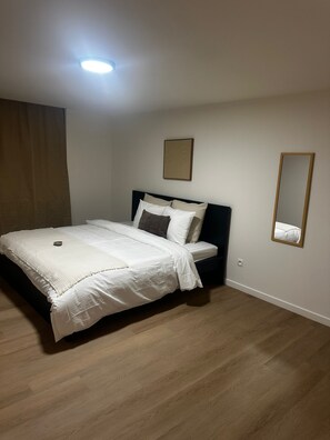 Room - Cozy 3 Private Rooms Near to City Center (Gent)