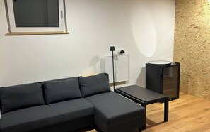 Living area - Unique villa at 950m with stunning views of Lake Ossiach & Karawanken. (Bodensdorf)