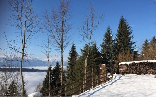 Unique villa at 950m with stunning views of Lake Ossiach & Karawanken.