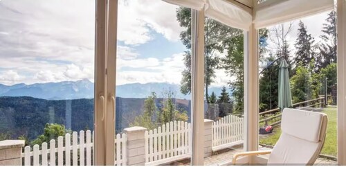 Unique villa at 950m with stunning views of Lake Ossiach & Karawanken.