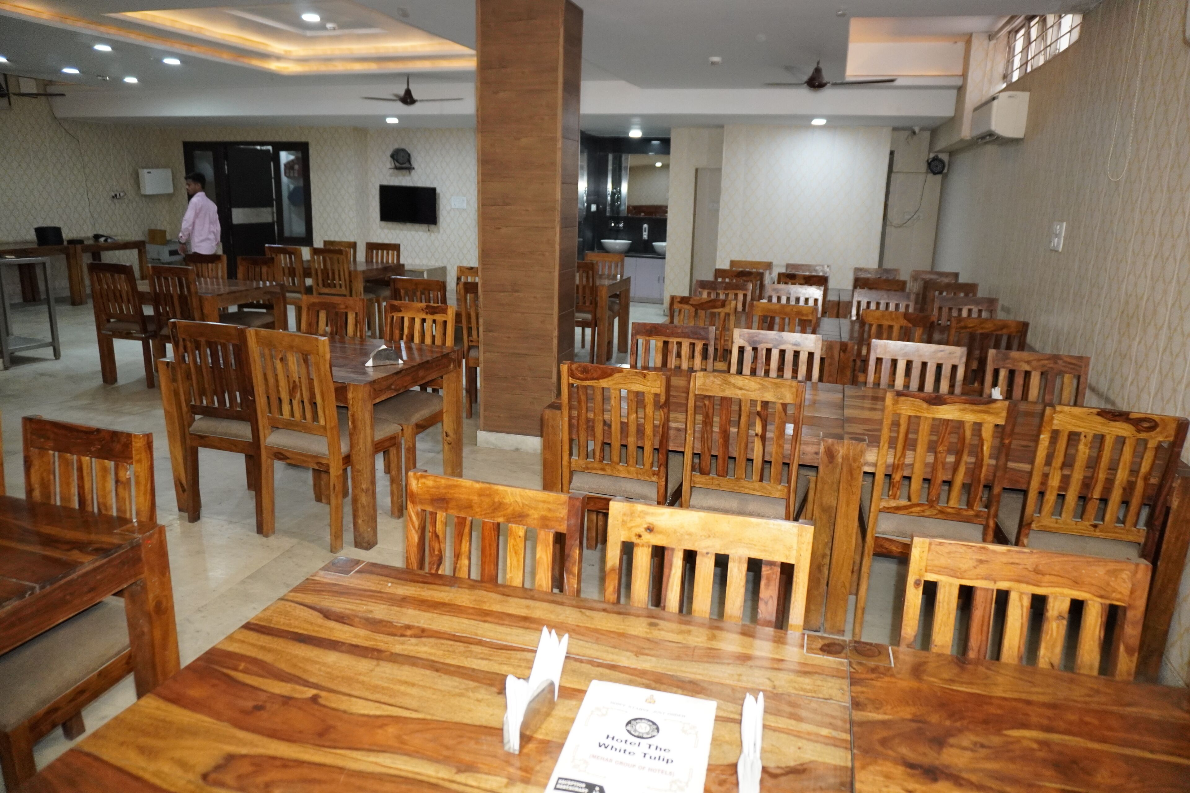 Chambre Deluxe Double ou avec lits jumeaux, vue ville | Restauration