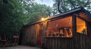 Exterior - Beautiful cabin in Les Eyzies for a relaxing getaway with wifi, heating, fan (Les Eyzies)