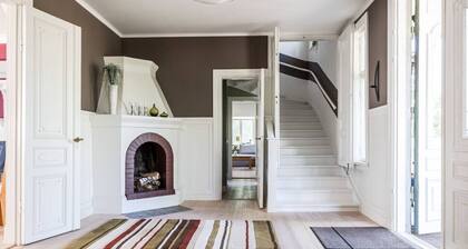 Elegant 8BR Mansion Retreat