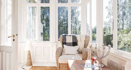 Elegant 8BR Mansion Retreat