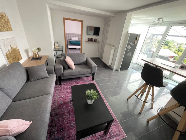 Living area - Vrbo Property (Bad Bergzabern)