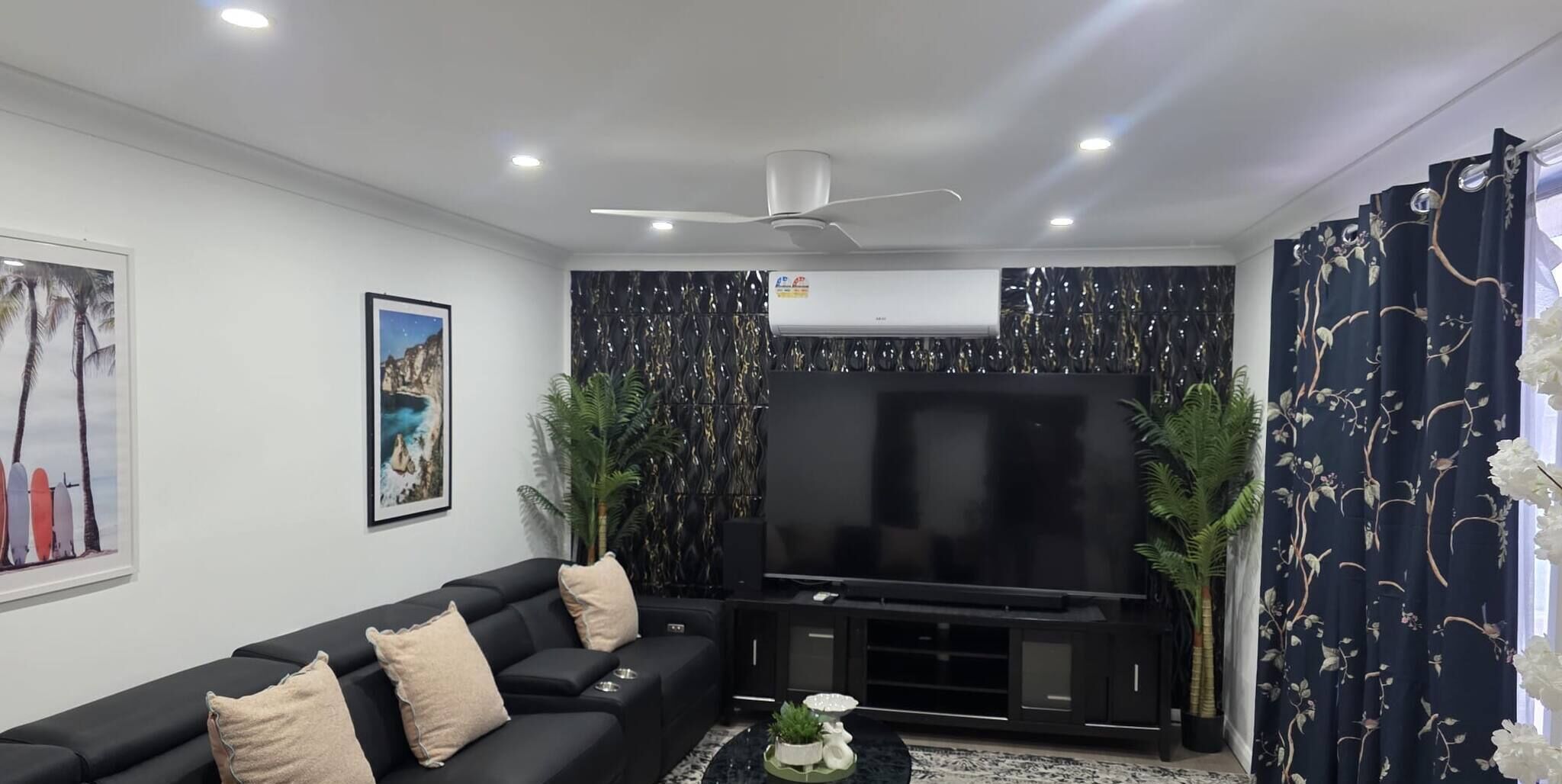 House, 3 Bedrooms, Accessible | Living area