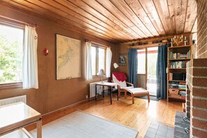 Interior - Authentic Swedish Family Home in the Archipelago (Stavsnäs)