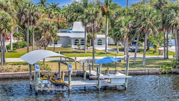 Nhà dành cho gia đình, 3 phòng ngủ, quang cảnh sông