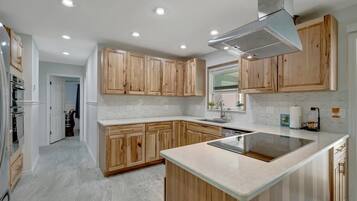 Nhà dành cho gia đình, 3 phòng ngủ, quang cảnh sông | Bếp riêng