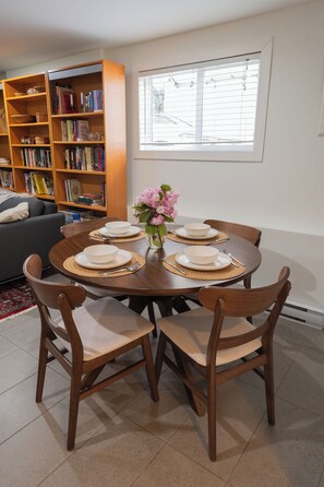 Dining - Private Lower Level Suite | 5 min walk to SkyTrain station | 20 min to downtown  (Vancouver)