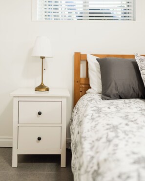 1 chambre, bureau, fer et planche à repasser, Wi-Fi gratuit