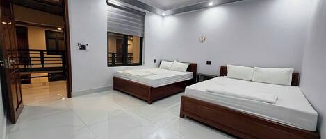 Habitación familiar doble | Wifi gratis y ropa de cama