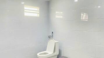 Kahden hengen huone | Kylpyhuone