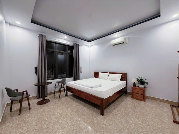 Standard Double Room | Free WiFi, bed sheets - Sunbeam Village Phong Nha (Bo Trach)