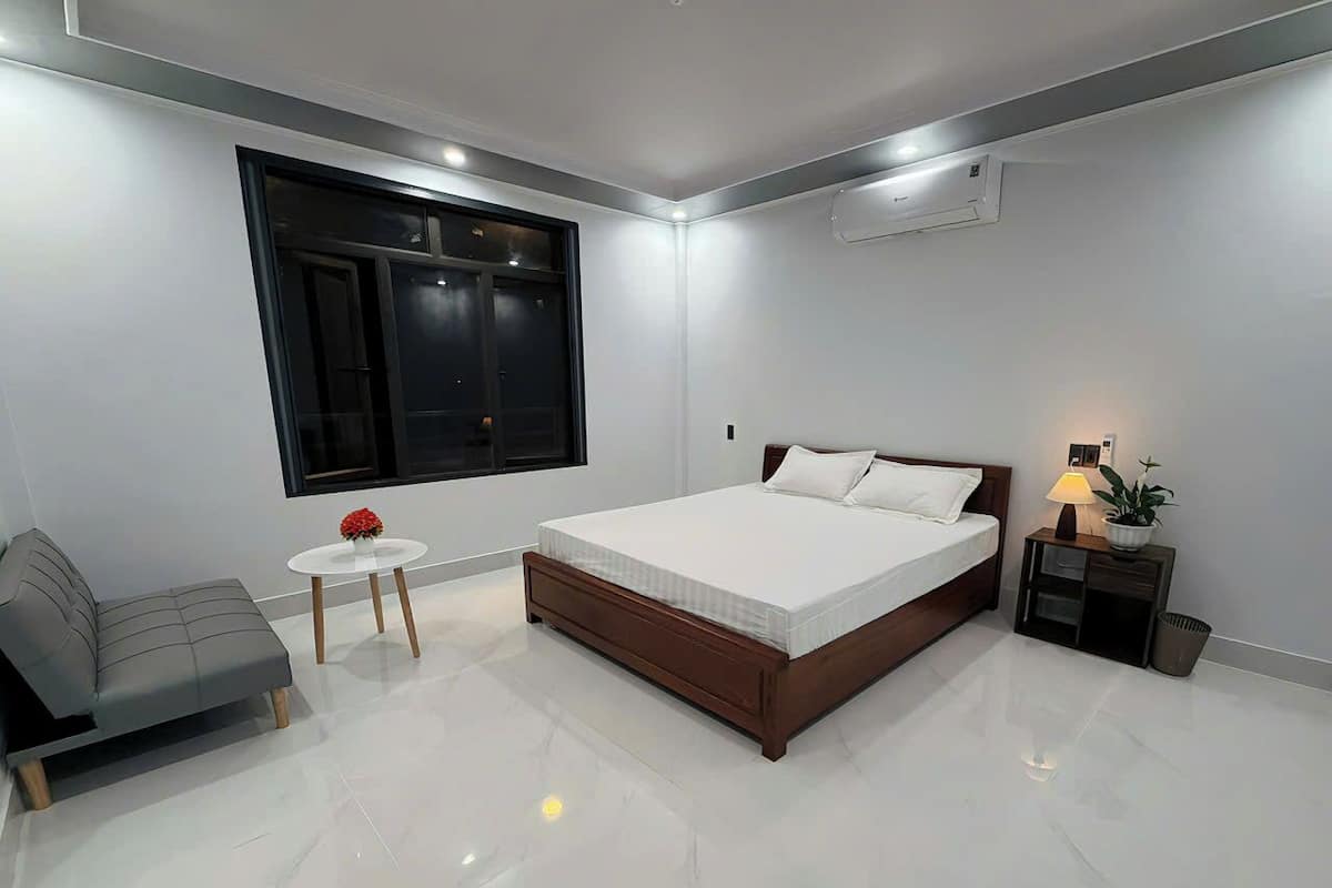 Standard Double Room | Free WiFi, bed sheets