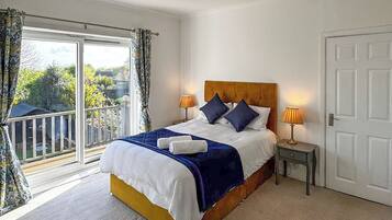 4 bedrooms, free WiFi