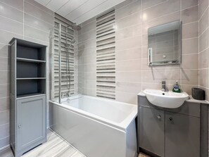 Towels - 3 bedroom accommodation in Saltburn (Saltburn)