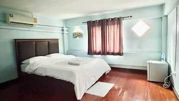 Basic Room, Non Smoking, Private Bathroom