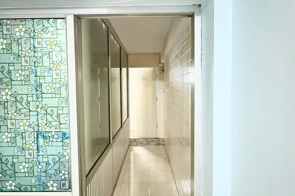 Prompt Inn Chareonkrung